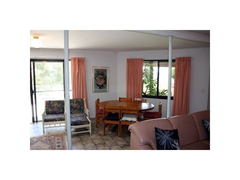 30 Fairscene Crescent, Avoca Beach NSW 2251