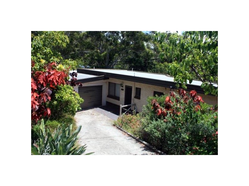 30 Fairscene Crescent, Avoca Beach NSW 2251