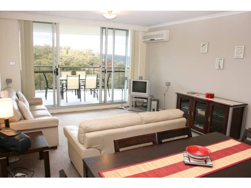 363/80 John Whiteway Drive, Gosford NSW 2250