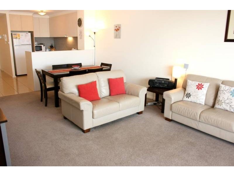 363/80 John Whiteway Drive, Gosford NSW 2250