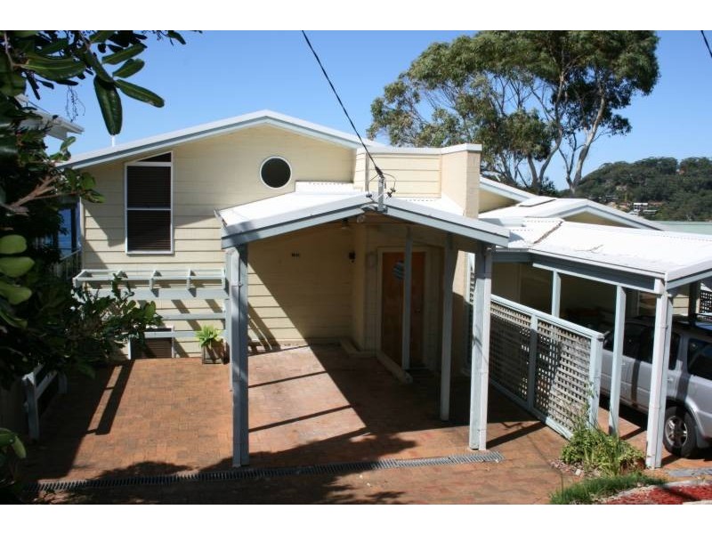 17a Warren Ave, Avoca Beach NSW 2251