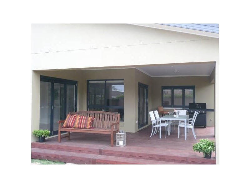 26 Ocean Street, North Avoca NSW 2260