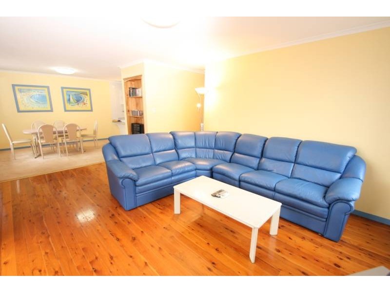 2/24 Maroomba Road, Terrigal NSW 2260