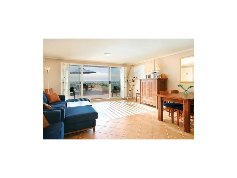 4/32 Campbell Cres, Terrigal NSW 2260