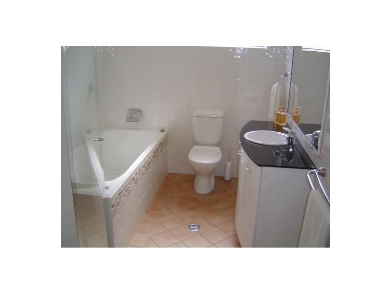 4/32 Campbell Cres, Terrigal NSW 2260