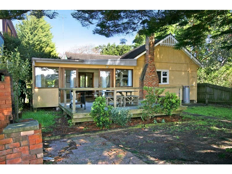 13 Ficus Avenue, Avoca Beach NSW 2251