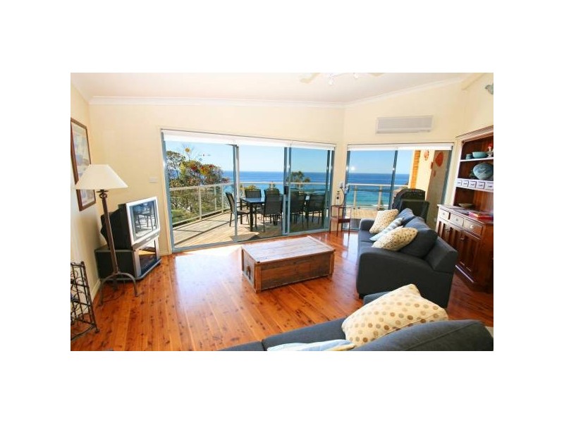 19a Warren Avenue, Avoca Beach NSW 2251