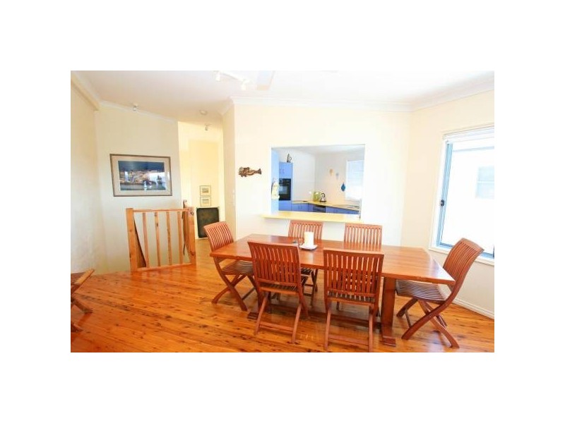 19a Warren Avenue, Avoca Beach NSW 2251