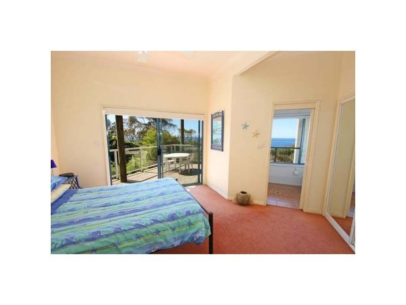19a Warren Avenue, Avoca Beach NSW 2251