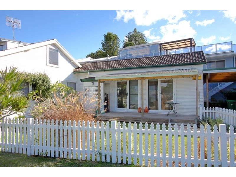 3/ 2 Ficus Avenue, Avoca Beach NSW 2251