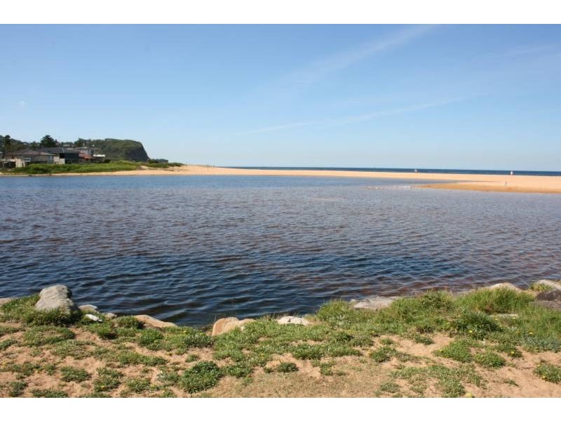 3/ 2 Ficus Avenue, Avoca Beach NSW 2251