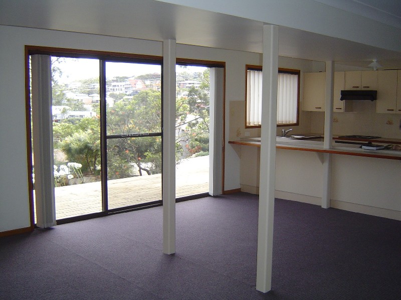 Del Monte Place, Copacabana NSW 2251
