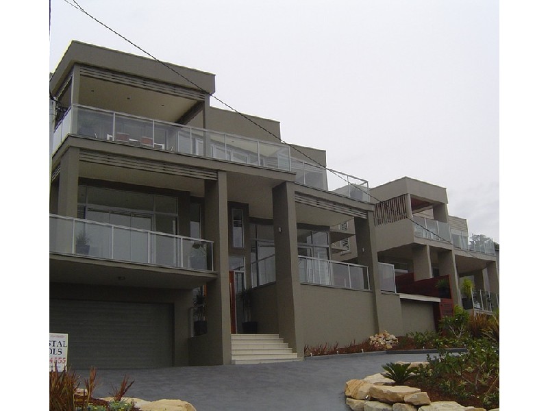 21 Ascot Av, Avoca Beach NSW 2251