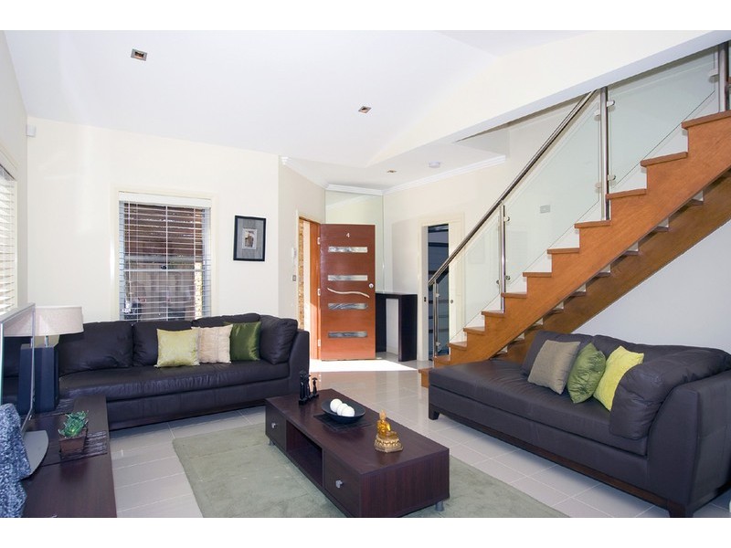 1 / 201 The Round Drive, Avoca Beach NSW 2251