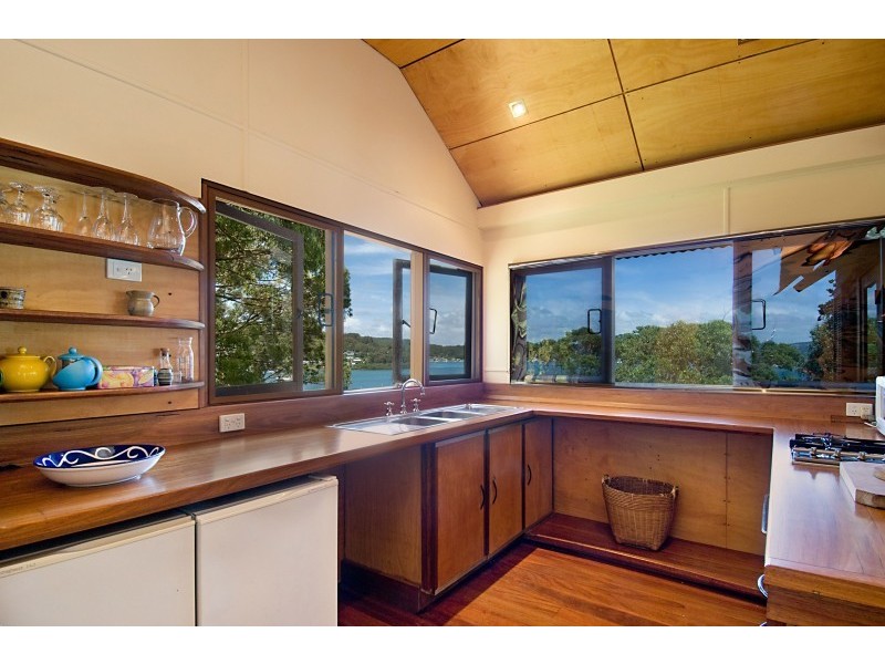 7 Hardys Bay Parade, Killcare NSW 2257