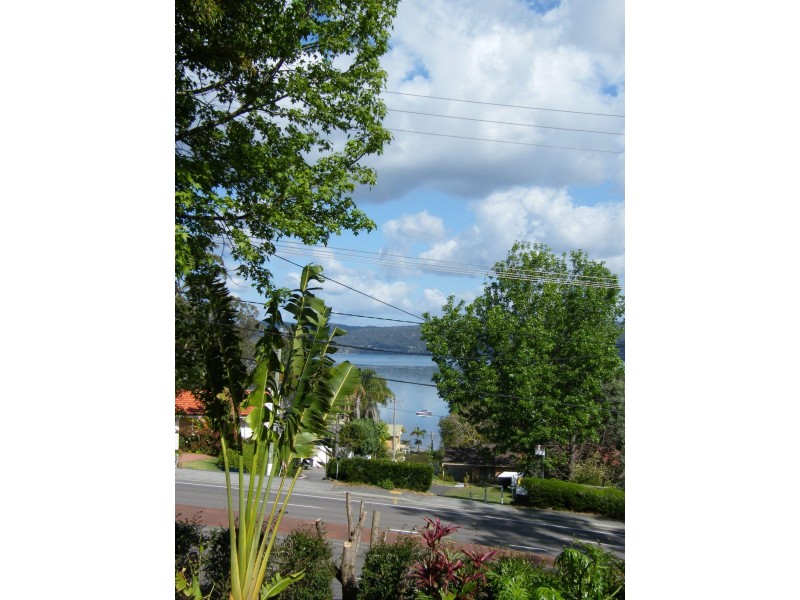 286 Avoca Drive, Green Point NSW 2251