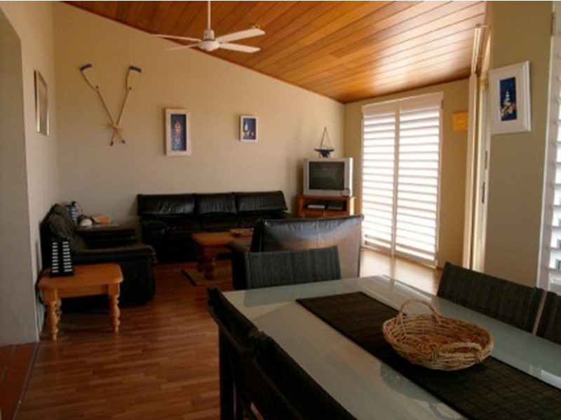 1/13 Barnhill Road, Terrigal NSW 2260