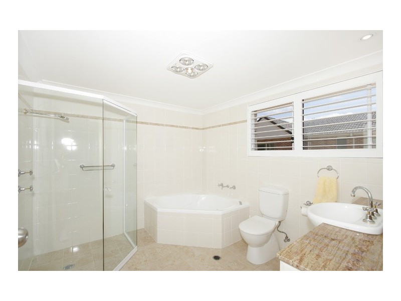 2/9 Hillcrest Street, Terrigal NSW 2260