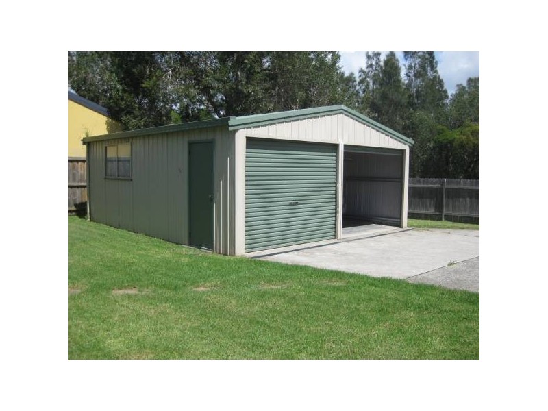 4 John Street, Forresters Beach NSW 2260