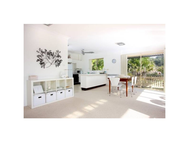 4/8 Avoca Drive, Avoca Beach NSW 2251