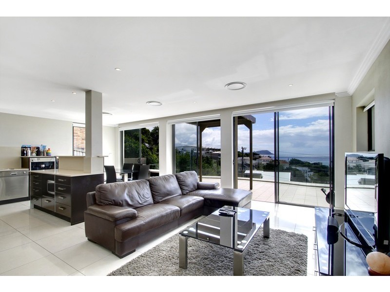 1/40 Campbell Crescent, Terrigal NSW 2260