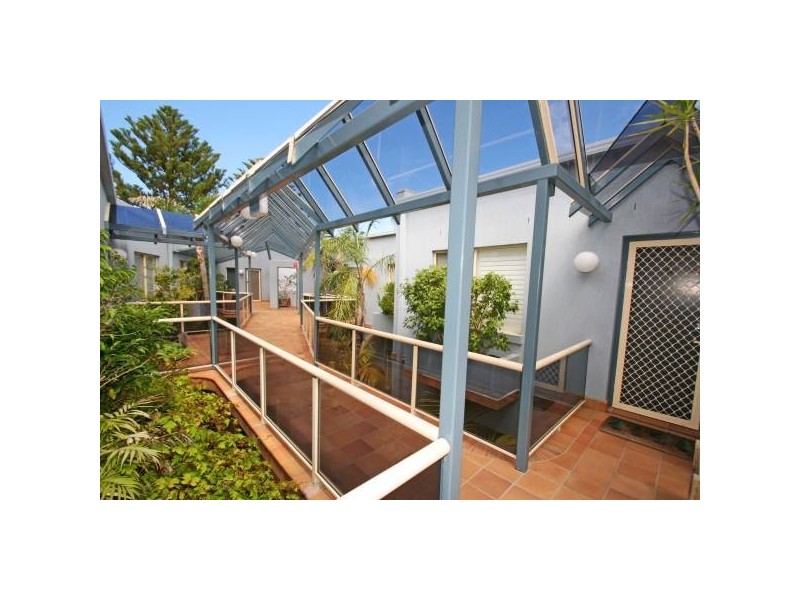11/21 North Avoca Pde, North Avoca NSW 2260