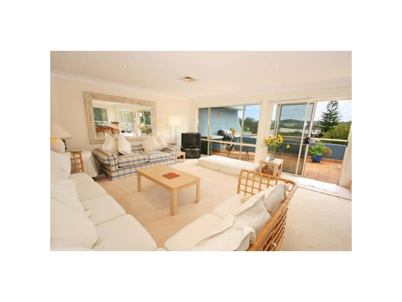 11/21 North Avoca Pde, North Avoca NSW 2260