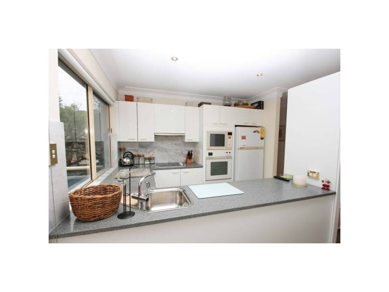11/21 North Avoca Pde, North Avoca NSW 2260