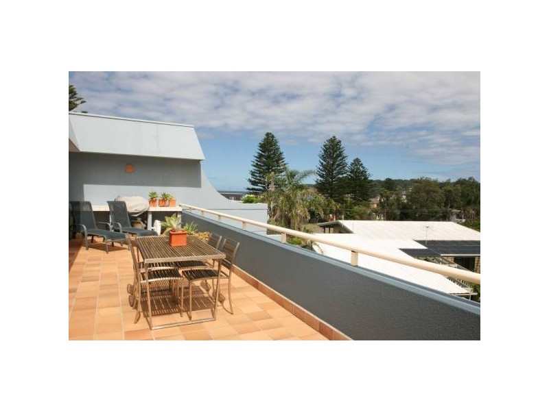 11/21 North Avoca Pde, North Avoca NSW 2260