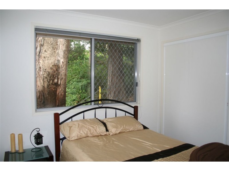 2B Harcourt Place, North Avoca NSW 2260