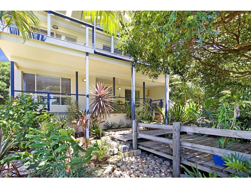 68 Beachview Esplanade, Macmasters Beach NSW 2251
