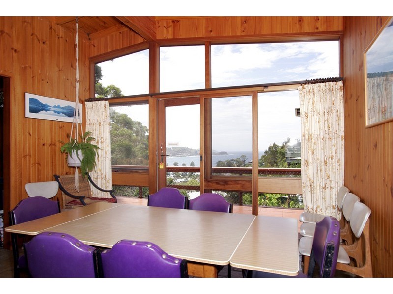 28 Fairscene Crescent, Avoca Beach NSW 2251