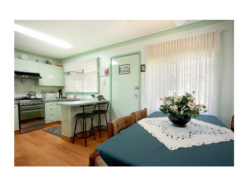 587 Pacific Highway, Wyoming NSW 2250