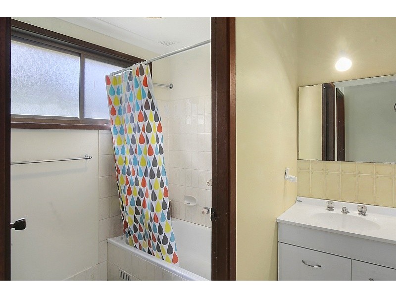 25 Fiesta Crescent, Copacabana NSW 2251