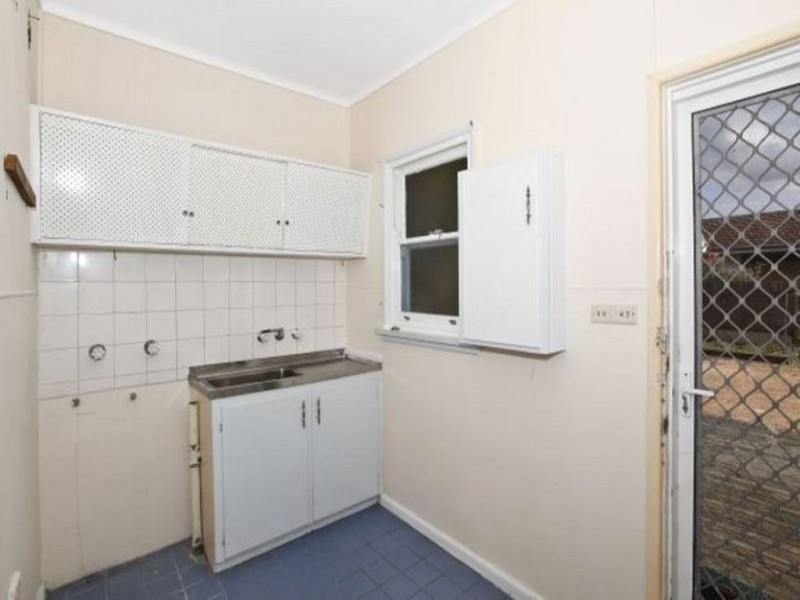 228 Gertrude Street, Gosford NSW 2250