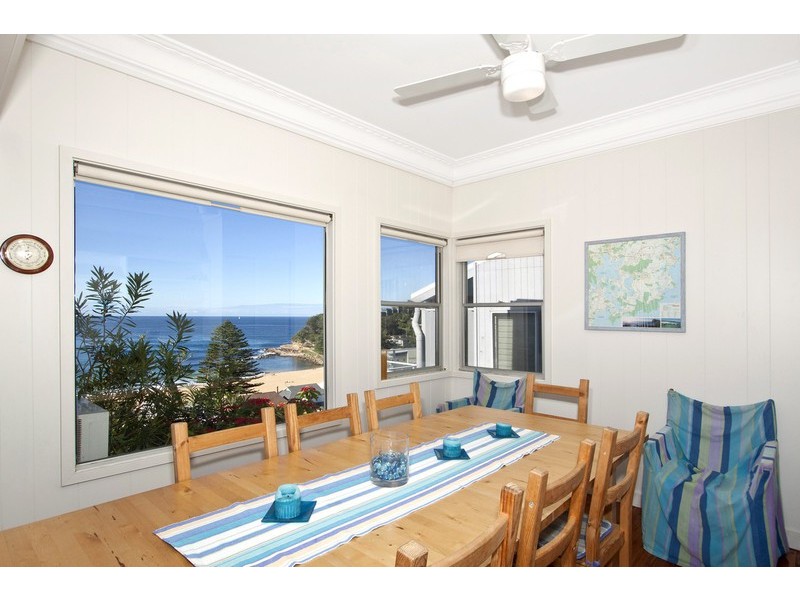 18 Ascot Ave, Avoca Beach NSW 2251