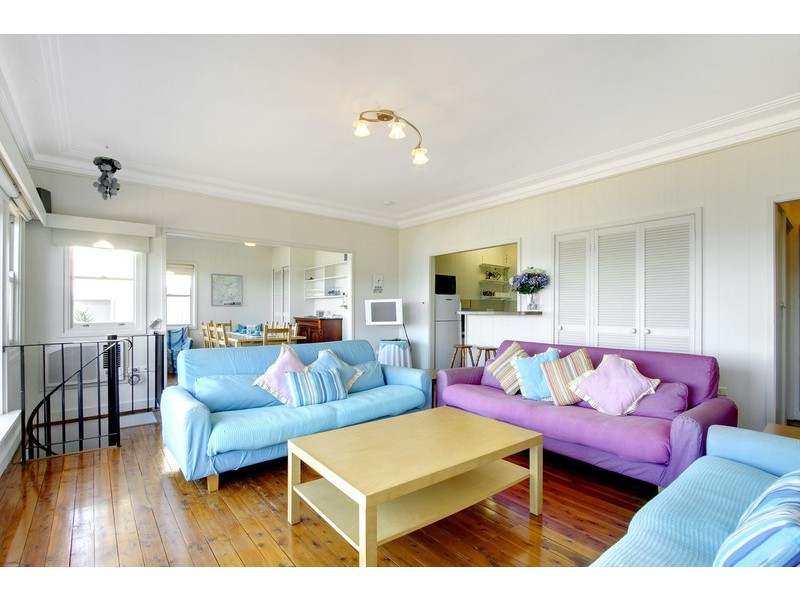 18 Ascot Ave, Avoca Beach NSW 2251