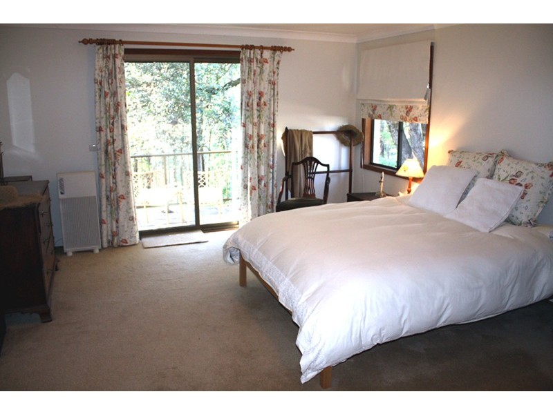 11 Portsmouth Road, Erina NSW 2250