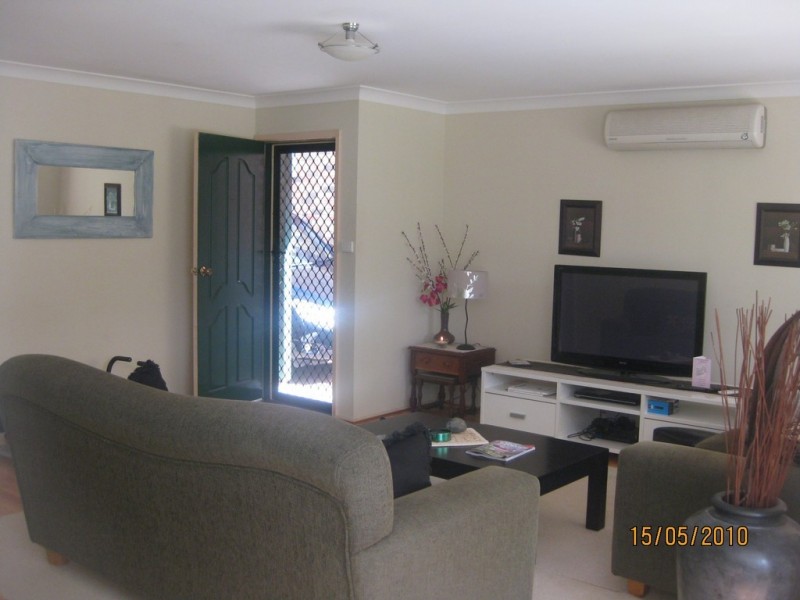 6 Karwin Ave, Springfield NSW 2250
