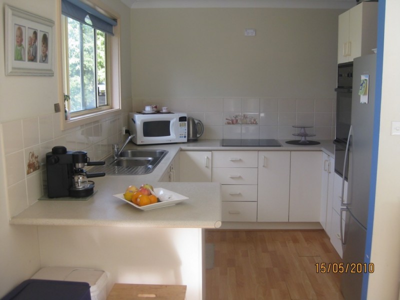 6 Karwin Ave, Springfield NSW 2250