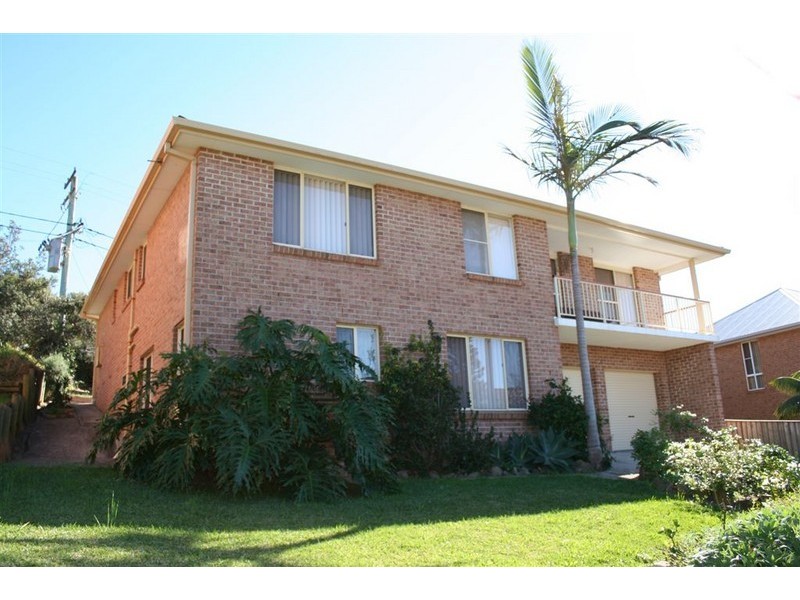 94 Copacabana Drive, Copacabana NSW 2251