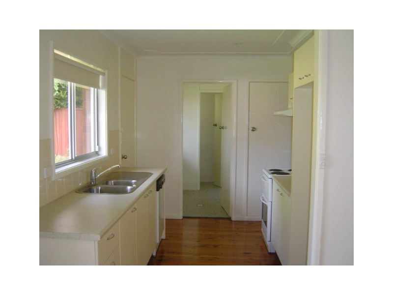 85 HILLS STREET, Gosford NSW 2250