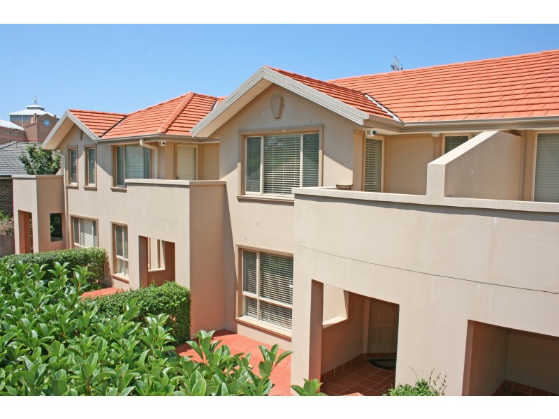 2/20-22 Kurrawyba Avenue, Terrigal NSW 2260