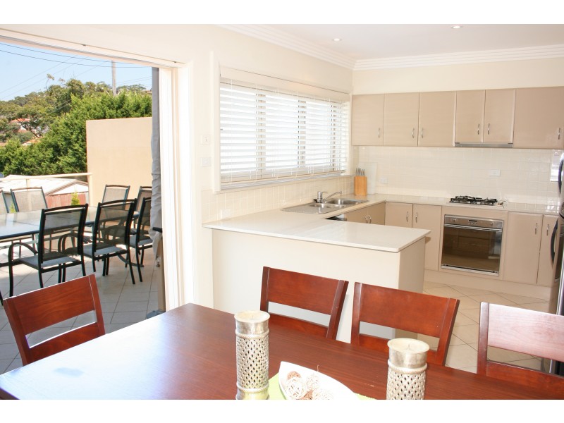 2/20-22 Kurrawyba Avenue, Terrigal NSW 2260