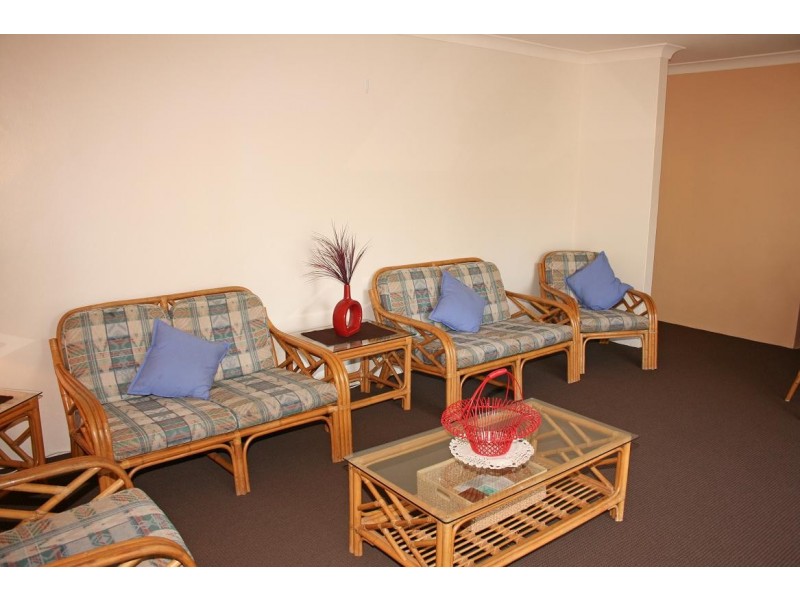 8/13 Campbell Cres, Terrigal NSW 2260