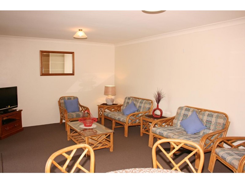 8/13 Campbell Cres, Terrigal NSW 2260