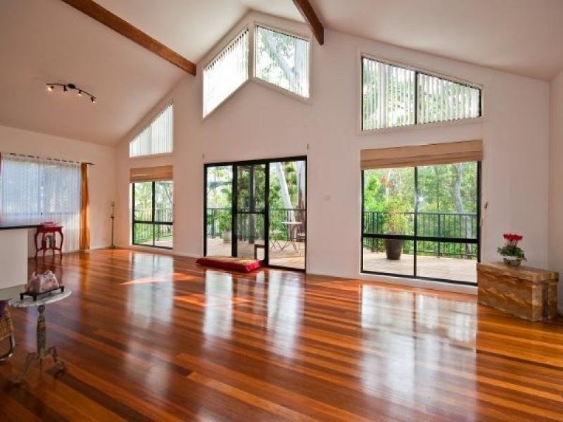 4 Bellevue Crescent, North Avoca NSW 2260