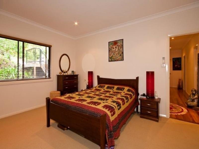 4 Bellevue Crescent, North Avoca NSW 2260