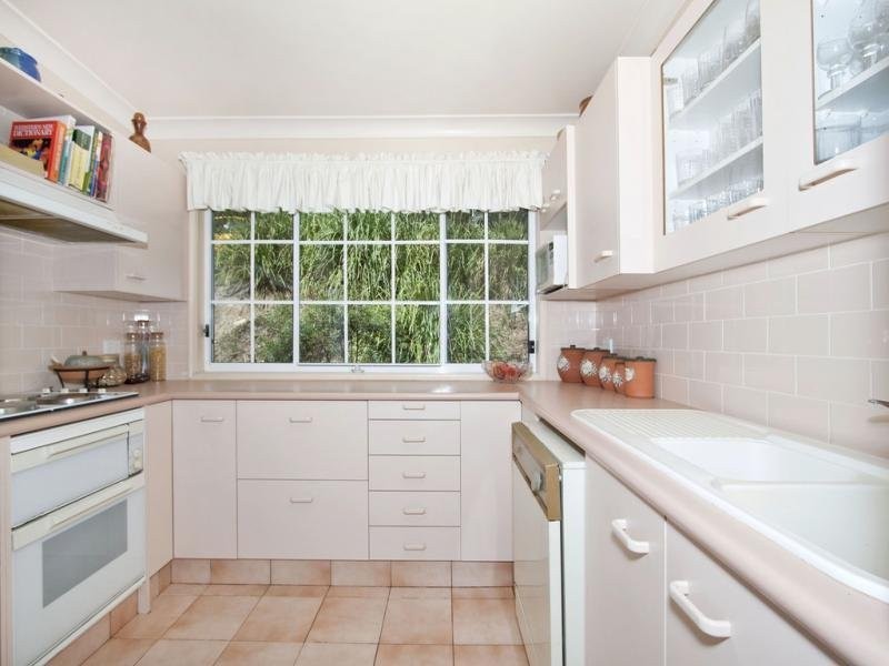 59 Easter Parade, North Avoca NSW 2260