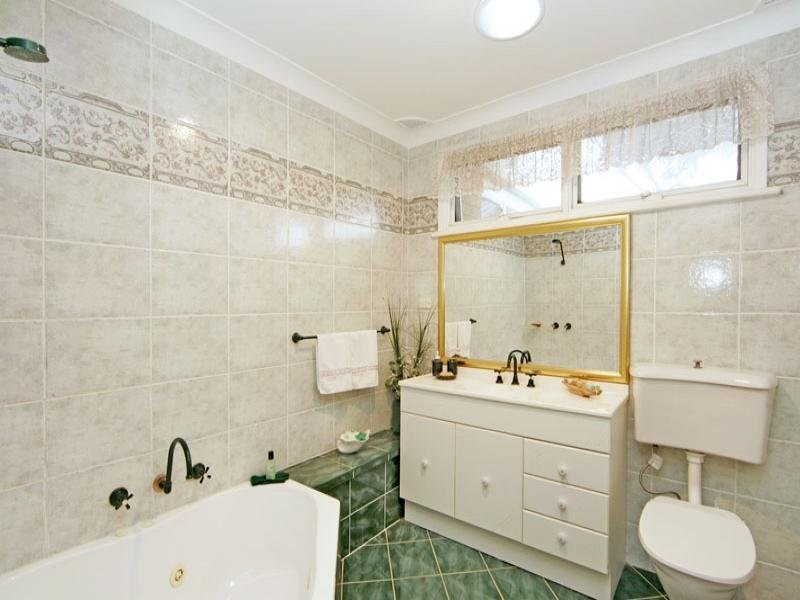 88 Old Gosford Road, Wamberal NSW 2260